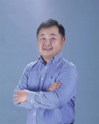 <b>表现了中国人平易近大学正在人工智能管理国际</b>